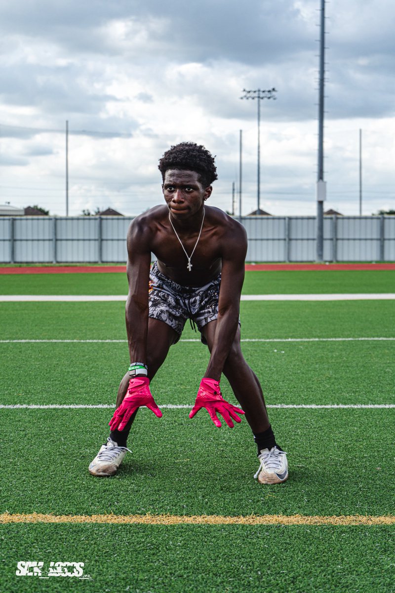 trulyGavyn_N's tweet photo. Staying consistently in the lab 🧪 

@CoachTryon @CoachCarter_19 @CoachMattGRE7 @CyLakes_FB @c https://t.co/jFI2SUUvO6