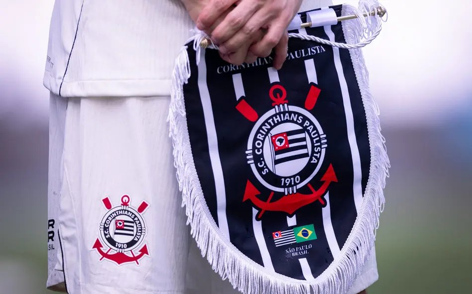 presidatv's tweet photo. A Copa do Mundo já acabou para mim.

Que venha logo o Sport Club Corinthians Paulista.

Saudades de passar raiva com o "9 italiano". https://t.co/hW4x4cwRkP