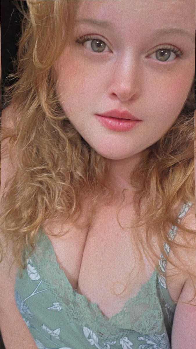 missblackk_OF's tweet photo. Mostly feral, occasionally housebroken. 🌿
Made supper, the dishes are done, and now I'm trading jeans for pj's.
Come keep me company for a while. How was your day, darling? 💚 https://t.co/danz8bZ9Vv
