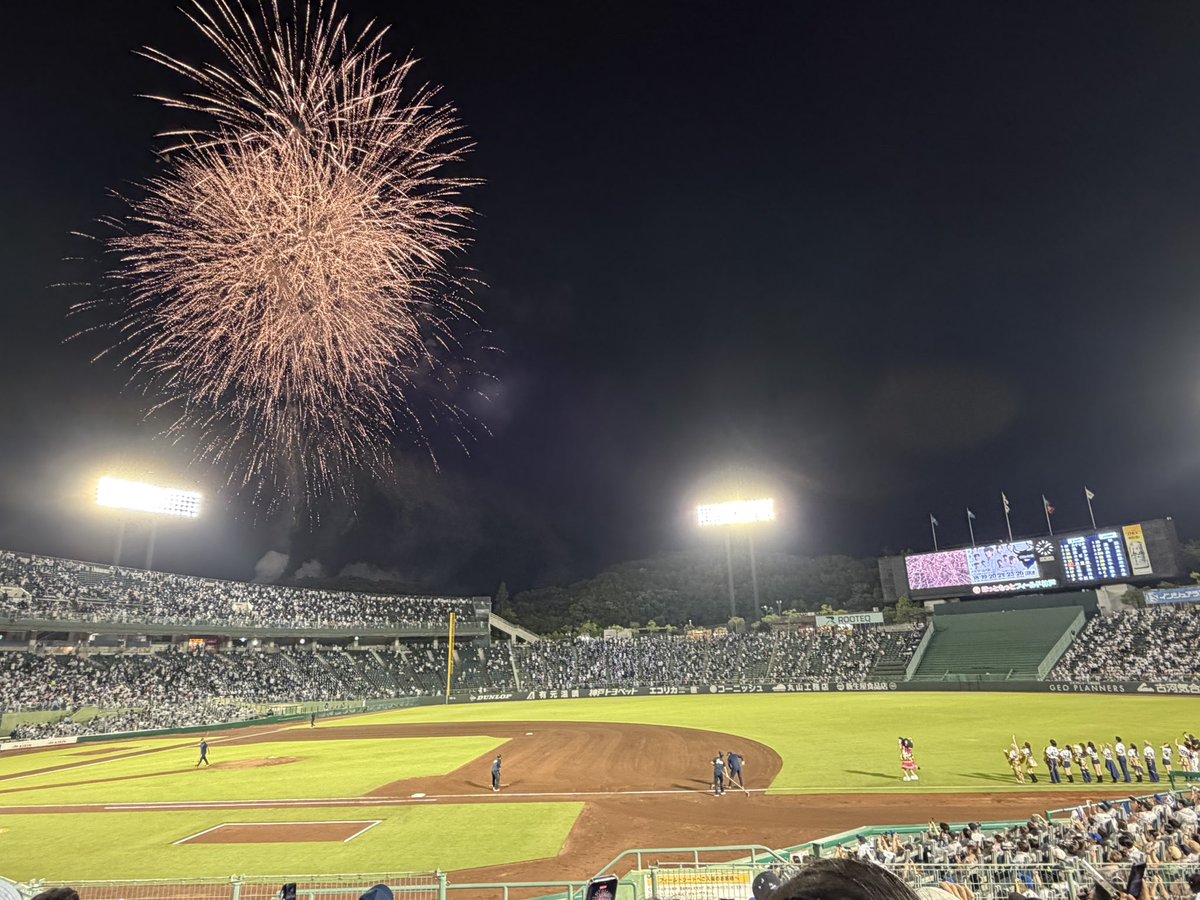 72min_n's tweet photo. #Bsグッズ
KebozのTよい！！🙋‍♀️
念願の神戸⚾️ https://t.co/SRmsbLNgoU