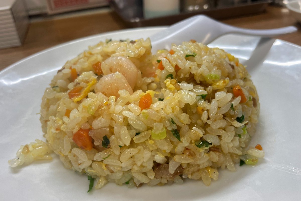 chahanista's tweet photo. 住所 : 神戸市兵庫区
屋号 : 菊水一貫楼
品名 : 焼きめし

うま！
シンプル美味いを追求したい。 https://t.co/2GzpyDMVKL