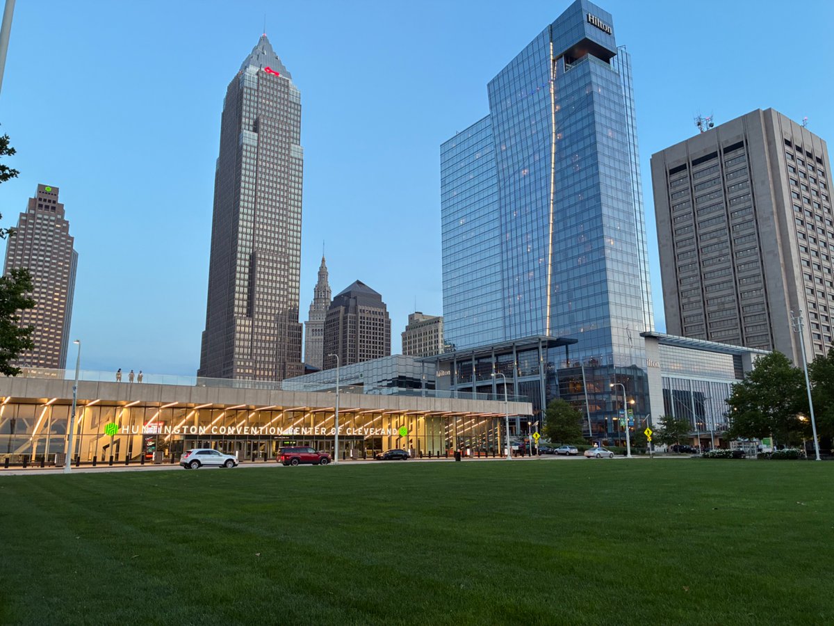 TammiMinoski's tweet photo. I love this city! #thisisCle https://t.co/Vu3tfOHpB2