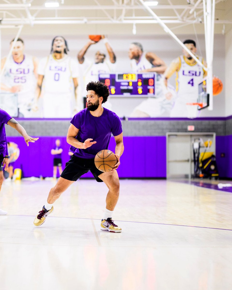 LSU Basketball tweet media