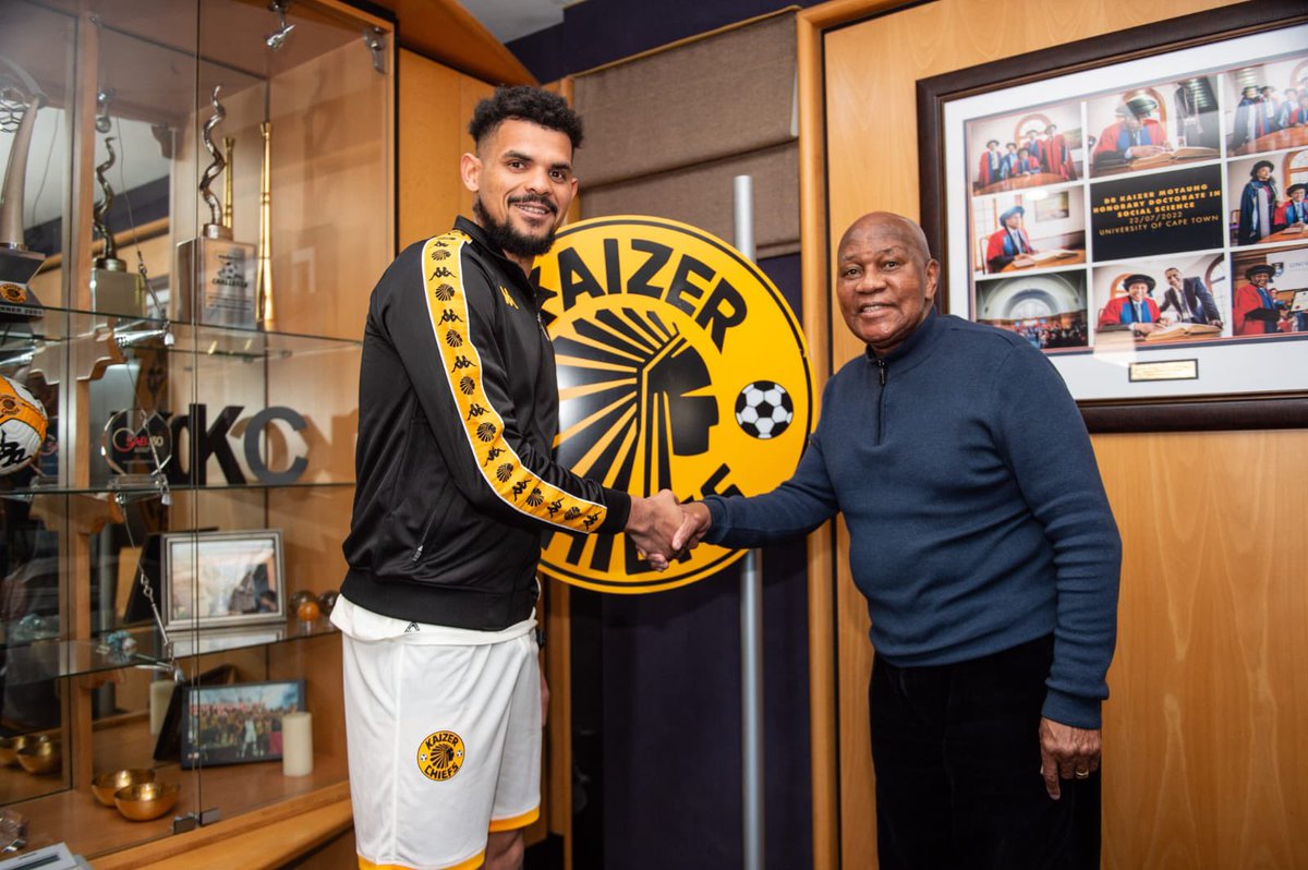Absy4u1's tweet photo. Renaldo Leaner is Khosified. Welcome my brother. https://t.co/fEFAdMo4p6