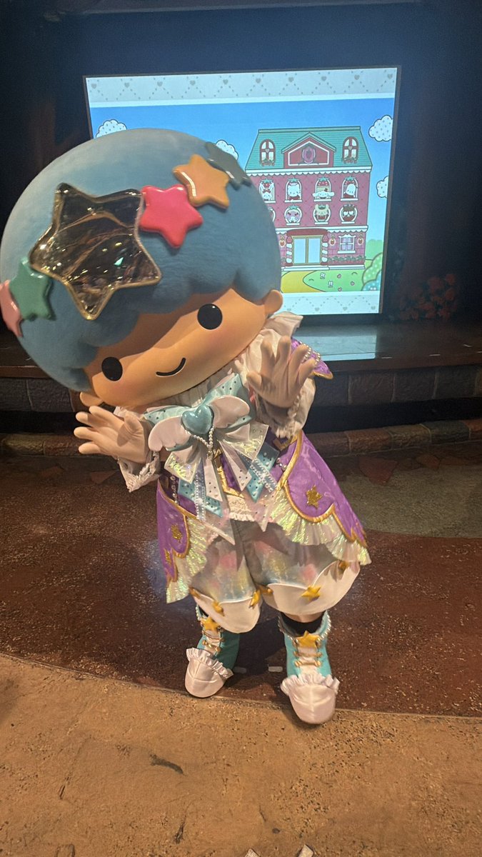 chocoppooooi's tweet photo. 今日は七夕だからキキララちゃんいるかなーって思ったら本当に居た🎋
最後の最後でこぎみゅんに会えて良かった💭
#ピューロアンバサダー https://t.co/0mv34NhBA6