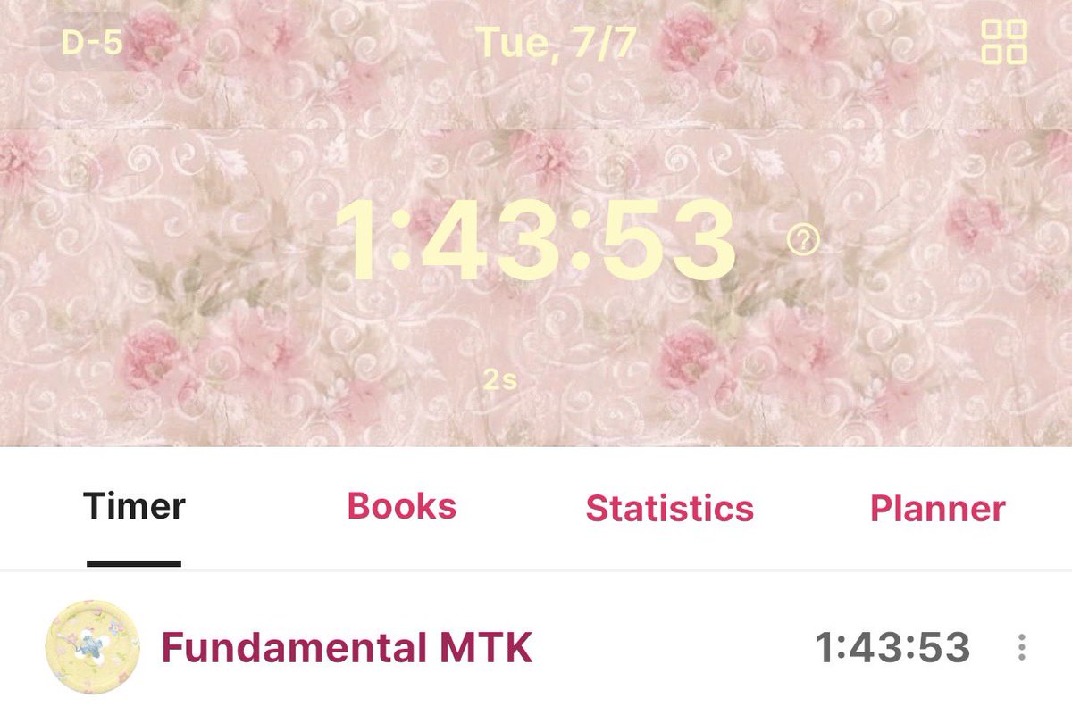 freacnk's tweet photo. Progress pagi! Hari ini melanjutkan 10 vid fundamental mtk (sisa 10 vid lg yay! Mau diselesaikan sore ajaa). Belajar tipis tipis spt biasa karna masih pagi, duch sebenernya aku lg galaw berat, tp do it sad do it tired do it unmotivated kata org. Bismillah air mata diganti UGM😞✊🏼 https://t.co/vXc7tJZwZi