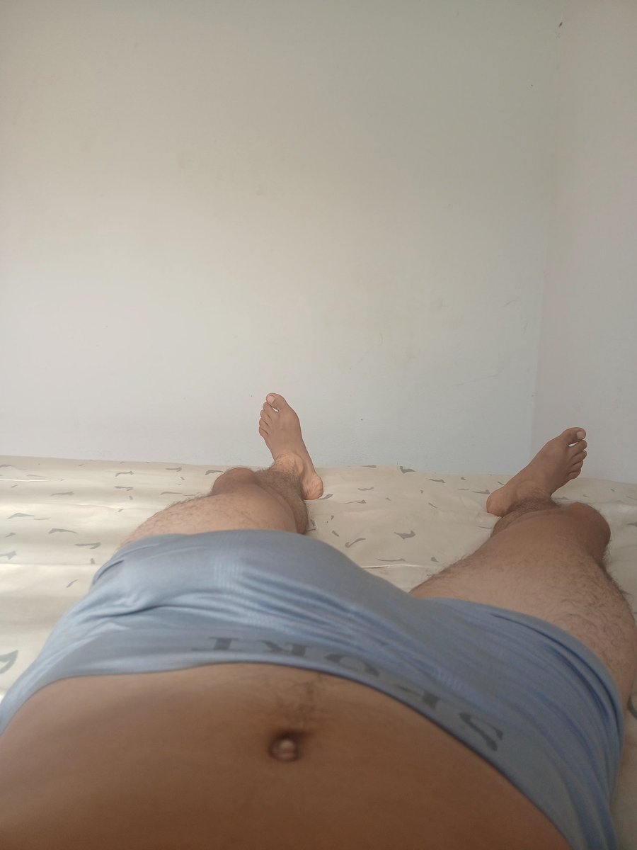 urMoroccanGOD's tweet photo. Start worshipping ur moroccan god loser 👑

#feet #femdom #soles #socks #shoes #master #cashmaster #slave #sub #cuckold https://t.co/p0XirpjjAQ