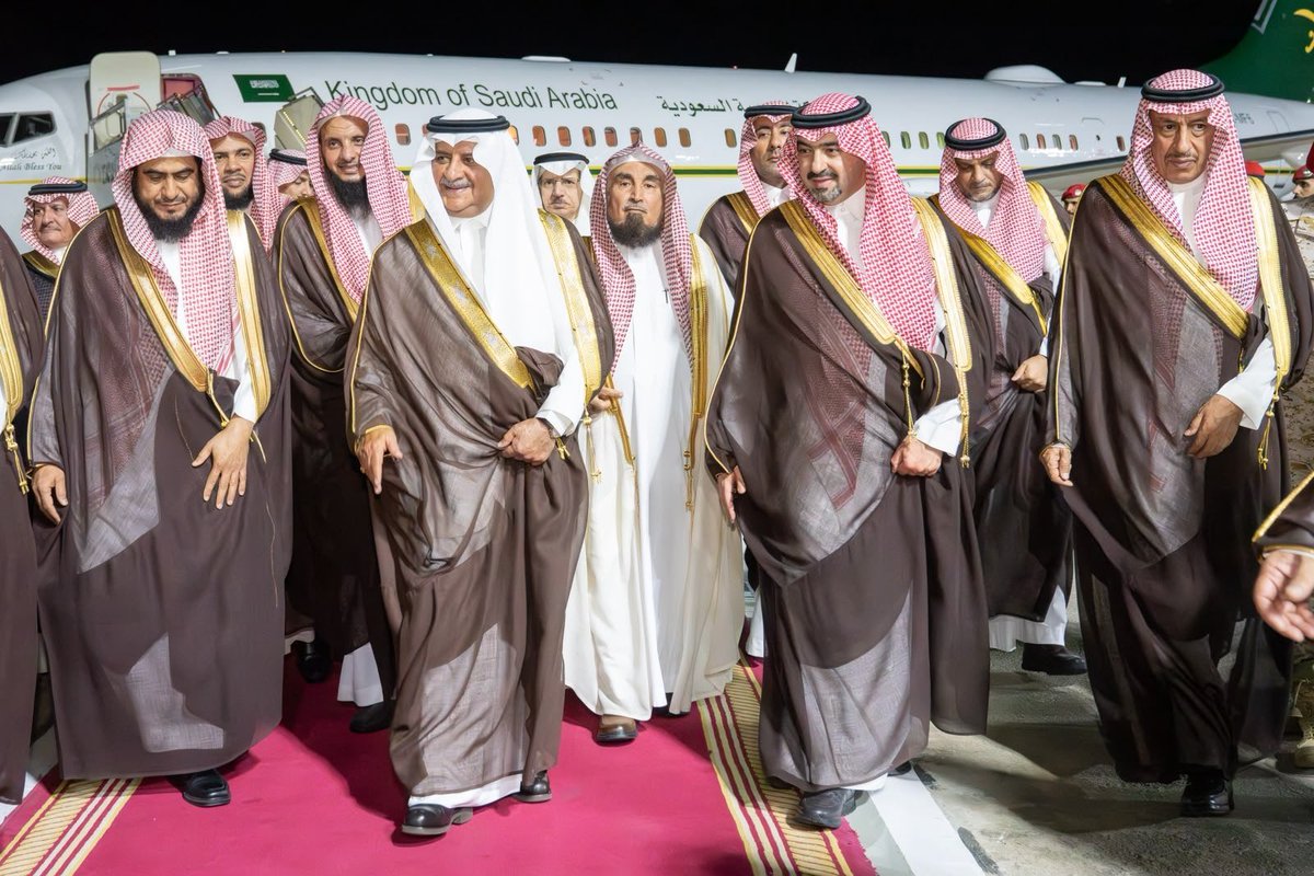 kharaba_12's tweet photo. يتقدم مجلس إدارة #جمعية_البر_الخيريه_بمركز_خرباء 

بخالص التهاني والتبريكات إلى صاحب السمو الملكي الأمير فهد بن سلطان بن عبدالعزيز أمير منطقة تبوك بمناسبة وصول سموه بالسلامة إلى المنطقة.
سائلين الله أن يديم على سموه الصحة والعافية ويوفقه لخدمة الوطن.
#تبوك
#الأمير_فهد_بن_سلطان https://t.co/0EuRJsHHKG