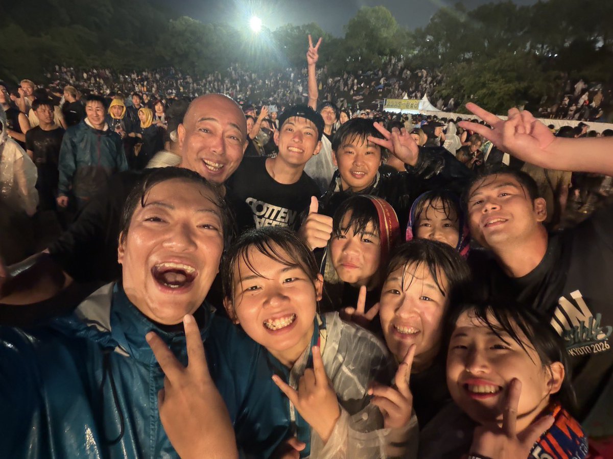 24no_rock's tweet photo. 大作戦2日間無事終了！！
田植えフェスだったけど、みんなのおかげで最高に楽しい2日間になった！😆

同じフェスでも大作戦は何か特別な場所。
思いやりのある人たちのおかげで、たくさんの力をもらえる場所です。
また来年も絶対この丘で！ https://t.co/R86hPPdv1h