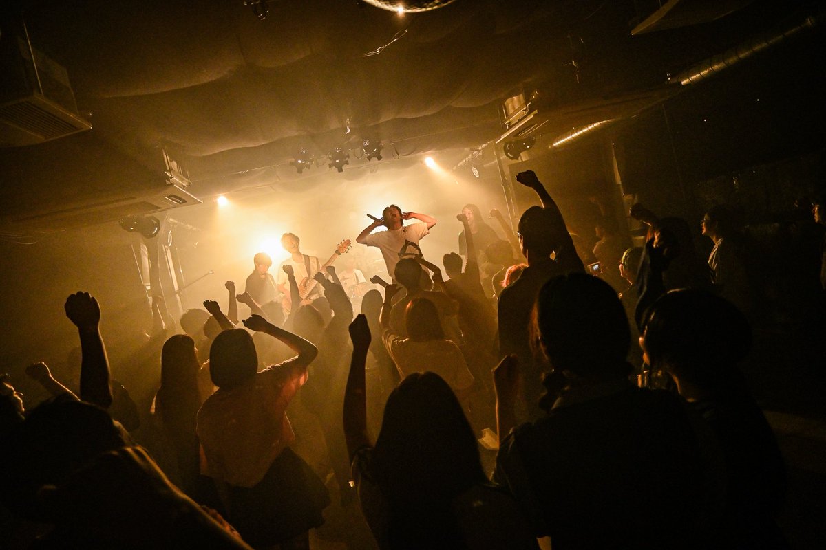 OverSpec's tweet photo. 7月7日
Over spec7周年
メンバーや仲間のおかげで
無事に歩き続けてます
特別何か大きな結果は残せてはいないけど
7年間Over specを続けるって大きな成果を得る事が出来ました
まだ7年されど7年
まだまだまだまだ続けます
これからも5人の馬鹿者達を
よろしくお願いします。 https://t.co/e1ODykY0Tg