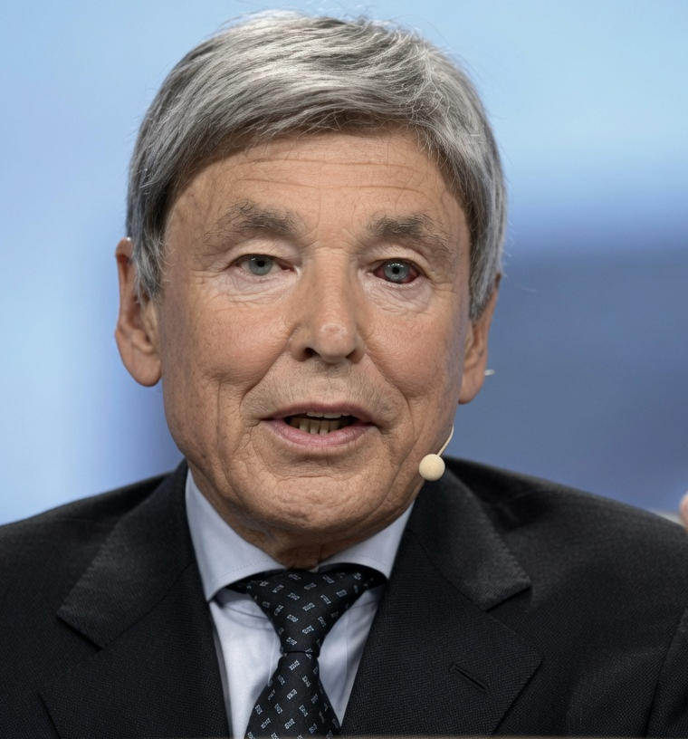 ShitpostRock's tweet photo. I genuinely cannot get over how every World Economic Forum chairman looks like a fucking James Bond villain https://t.co/BdozQXN7ZH