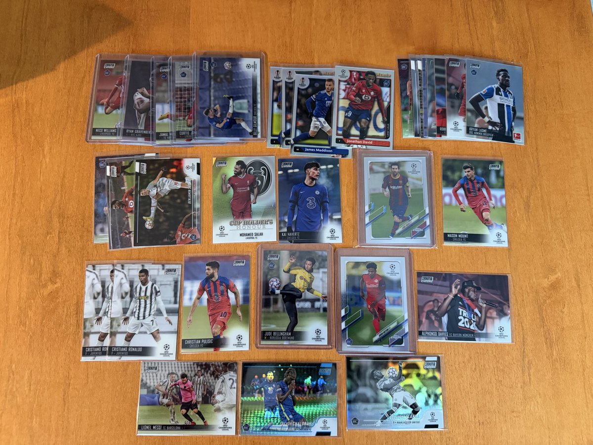 matt4486's tweet photo. Great Day for some soccer! Let’s Go @USMNT Plenty of new soccer up tonight on @buysportscards Check out the deals here: https://t.co/7ZK2AnGHZf https://t.co/0B0AOGKga1