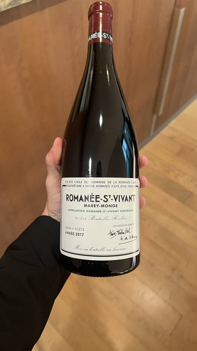 Capannnn_'s tweet photo. Me voilà officiellement sommelier 🤓
Donc je pose les 4 vins que j’ai le plus kiffé cette année pour l’instant 🙏🙏 https://t.co/BCrjW0KAka