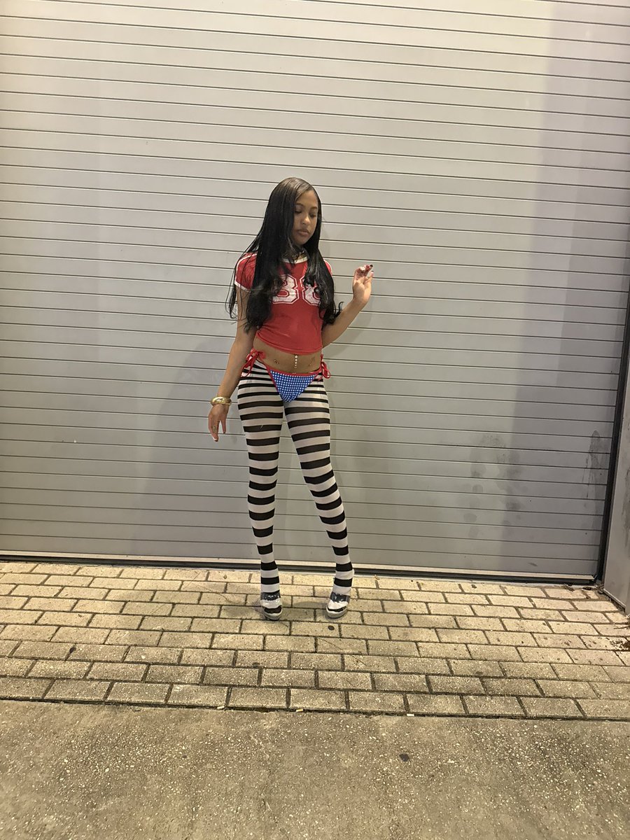 sieraaaam's tweet photo. 💙❤️🤍 https://t.co/ETyZeXD0Gn