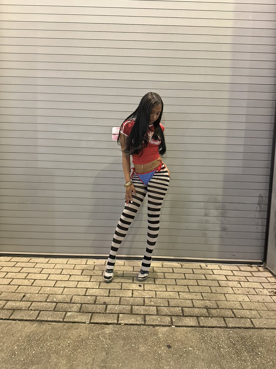 sieraaaam's tweet photo. 💙❤️🤍 https://t.co/ETyZeXD0Gn