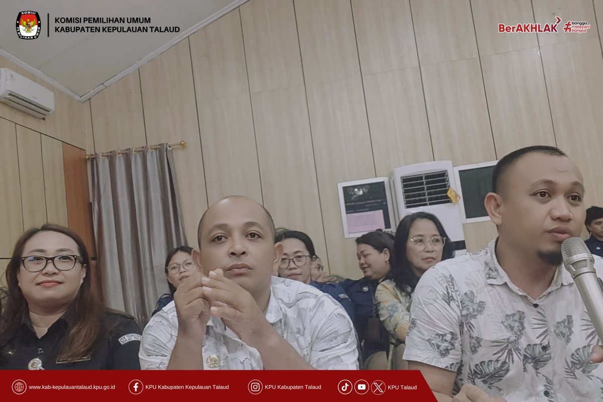 KpuTalaud's tweet photo. Hai #TemanPemilih, KPU Talaud turut hadir aktif dalam Rapat Koordinasi Persiapan Rekapitulasi PDPB Semester I Tahun 2026 yang digelar KPU Sulut, Minggu (5/7/2026) di Aula Kantor KPU Sulut.
https://t.co/F9SkoJ0WJX
#KPUTalaud #PDPB2026 #DataPemilihAkurat #KPUSulut #Pemilu2029 https://t.co/y0eCPKDERs