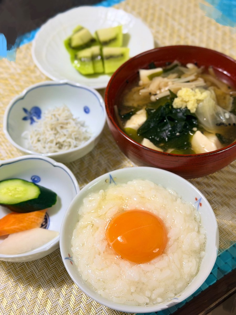 saorimasuda_'s tweet photo. 今朝のTKG！「アマタケのおいしいたまご」
#卵かけごはん https://t.co/DB4RFAlpwx