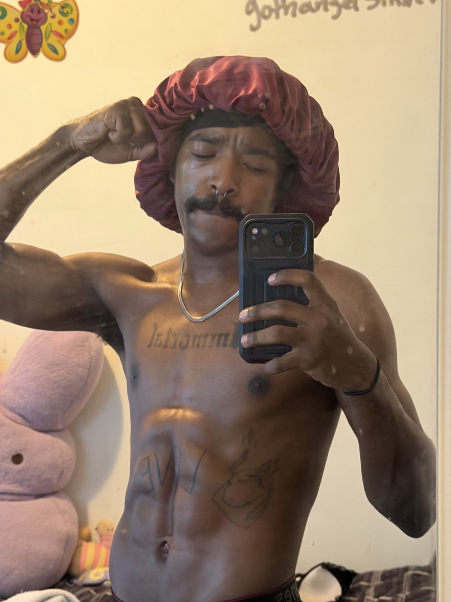 jzzip_'s tweet photo. AYYYYYY I been gone forra fat minute but we been chasing fucking DREAM POSSIBLY FIGHTING IN OCTOBER LES GOOOOOO https://t.co/oEX6SsyNyG