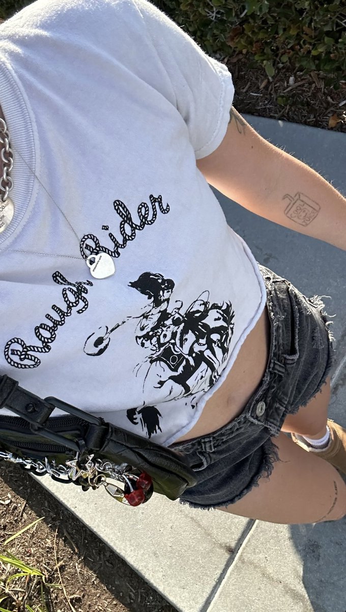 Lyy_naa_'s tweet photo. Rough Rider 👾👾 https://t.co/HhFlb8dcoq