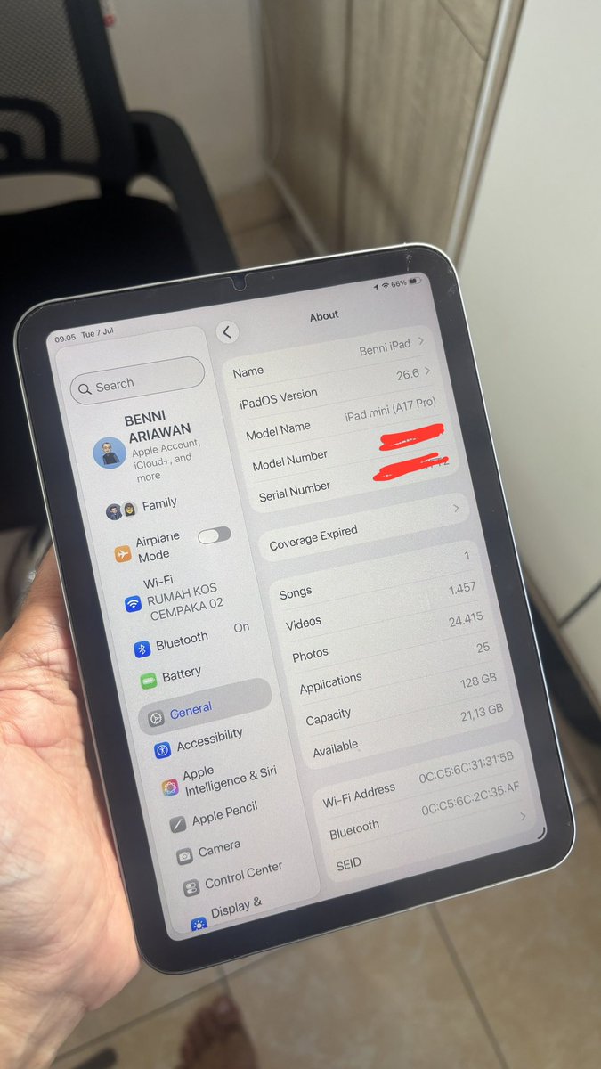 benniariawan's tweet photo. WTS ipad mini 7 wifi only 128 gb warna gray, kondisi normal mulus, baterai normal. Batangan, box belum ketemu. Bonus stylus usb dan softcase hitam. 
Harga nego 7,8 jt (toped n shopee wellcome)
#ipadmini #jualipad #appleipad

bantu jualin n nitip lapak ya om @bhaguz_403 🙏 https://t.co/kR3YIfMFnc