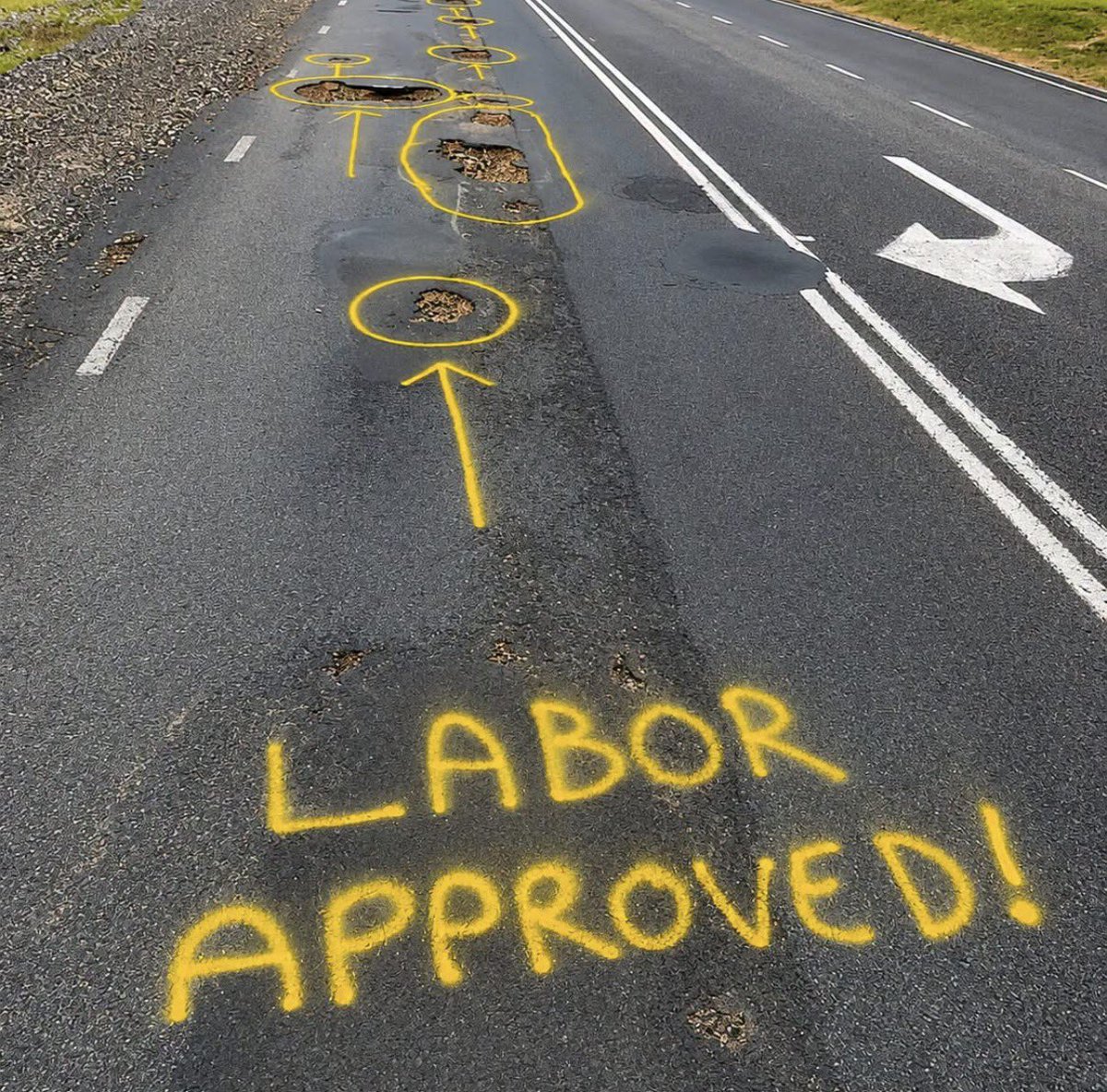 TruthFairy131's tweet photo. Australian Roads are crumbling &amp; have become third world &amp; Labor just gave another $5 MILLION to Multicultural groups.

Aussies are dying on our dangerous roads &amp; Labor does not care. 

At the same time you are fined for going 1k over the speed limit. https://t.co/5voBJcFyyi