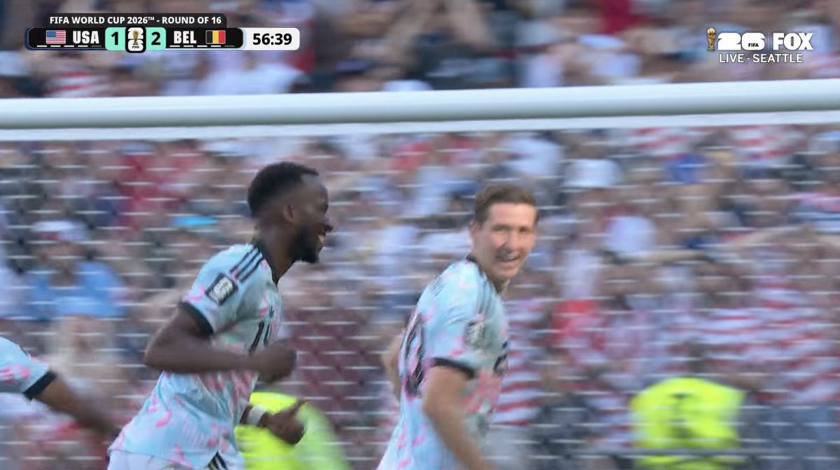 usmntonly's tweet photo. An absolute disaster at the back.

Belgium go 3-1 up on the USMNT. https://t.co/Ziq2p3mogv