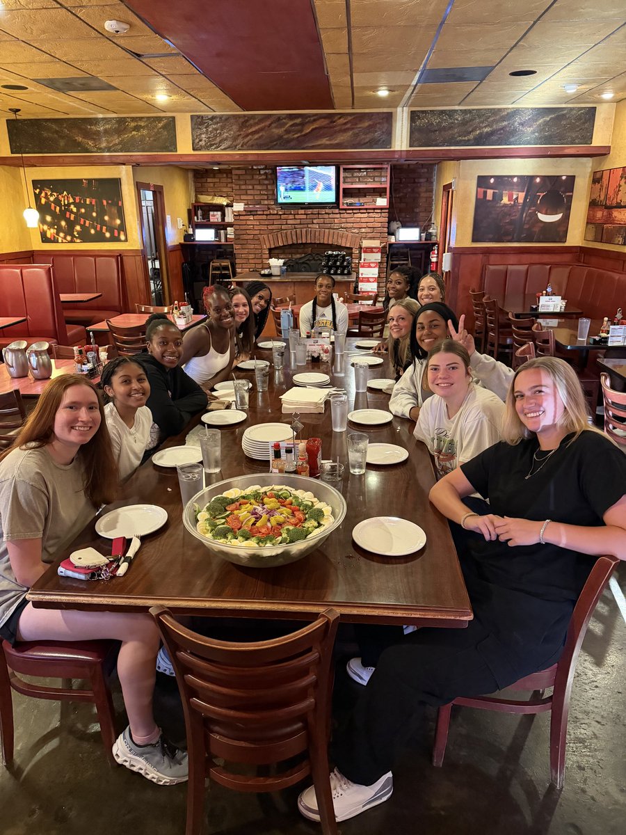 Kansas City Women's Basketball tweet media