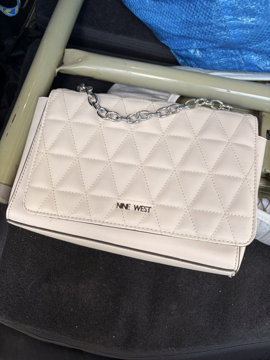 stefrenchie's tweet photo. Got this bag from the pick yesterday and true to grandma style she had candies and Kleenex inside 😂 https://t.co/PzCujfc3CT