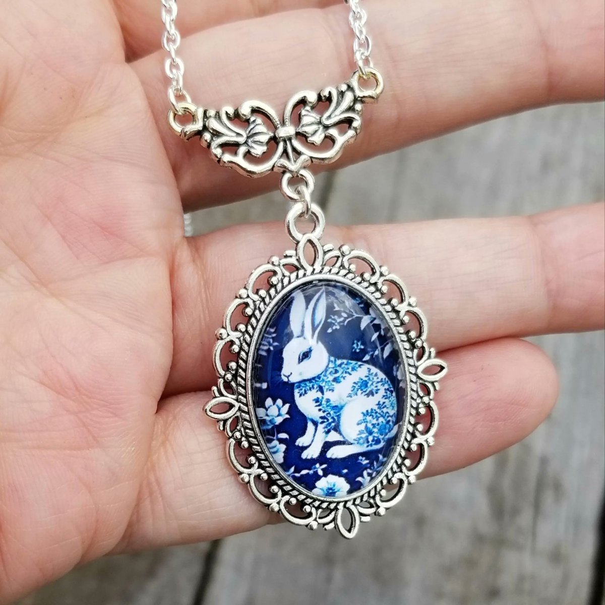 TrendingNowGift's tweet photo. Silver Victorian Bunny Pendant Necklace #jewelry #necklace #bunny #bunnyjewelry #bunnynecklace #bunnyrabbit #bunnies #rabbit #rabbits #rabbitnecklace #handmadenecklace #HandmadeJewelry #giftforher #etsyfinds #etsygifts 

 https://t.co/Xg20MEZSyT via @Etsy https://t.co/fV3UwEu1rZ