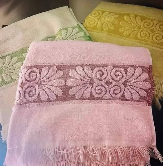 GeriPerna's tweet photo. The "Good" towels...reserved for "company".  When My mom died, at 84 years old, we went through the closets and drawers. Over a dozen of towels like these, never used even once. We NEVER had overnight guests in our house, she saved those towels from decades, for company that never stayed the night. USE the GOOD TOWELS! WEAR THE FANCY DRESS! SPRAY that expensive perfume on yourself, even if you are going to the grocery store! Our days are numbered in this planet....what are we saving this stuff for?