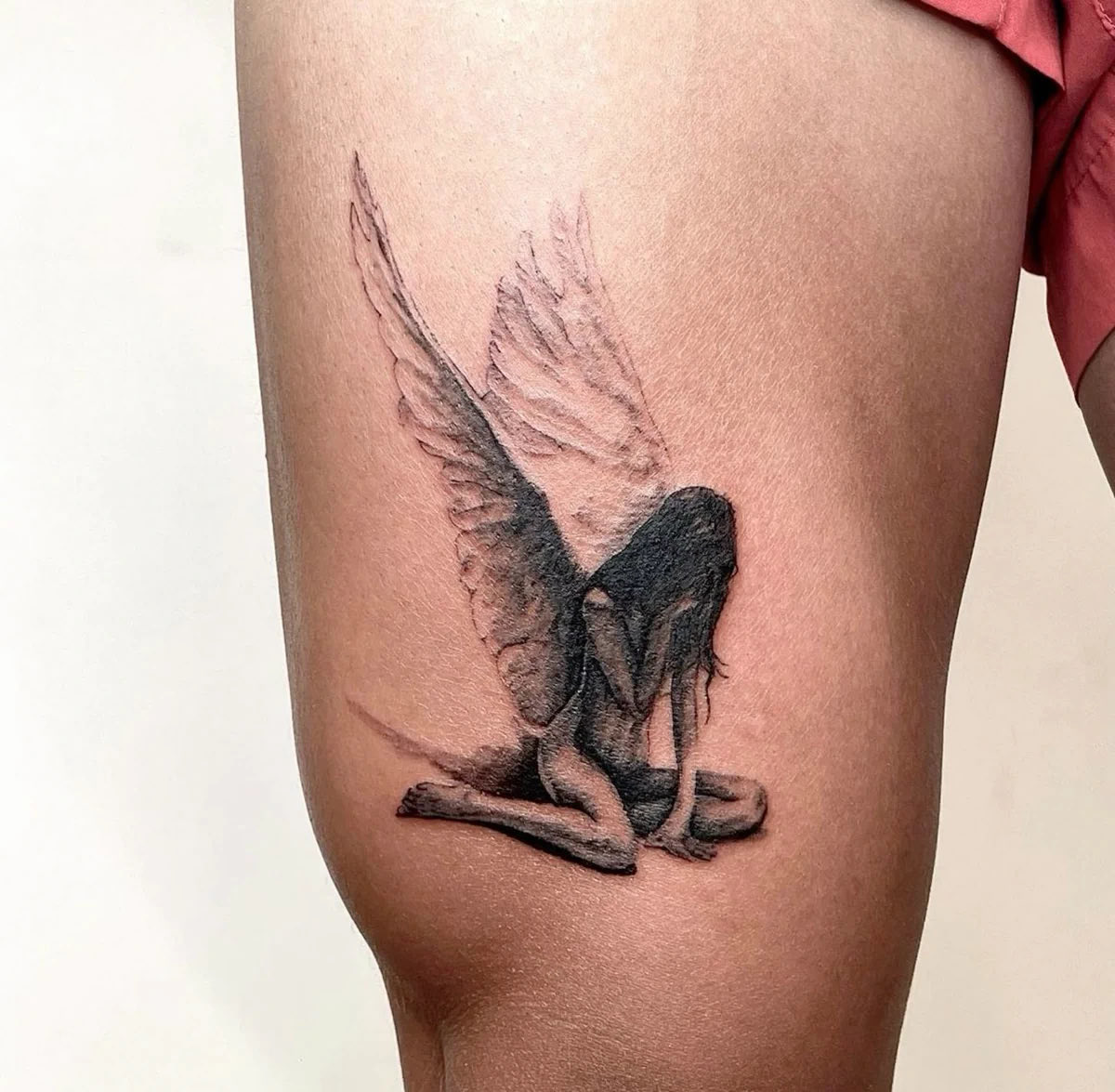 bree_EY_'s tweet photo. Headcanon (I know it’s not really his style, but): Hugh getting tattoos inspired by Lizzie 🫶🏼 https://t.co/5ihDASUIOM