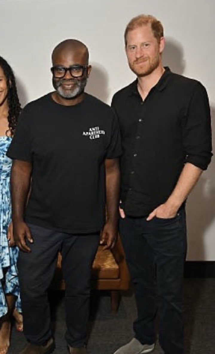 nancytsidley's tweet photo. Harry’s so worried he’s going to get murdered by Al-Qaeda that he went to the premiere of a film by a Hamas Sympathizer. 
Makes total sense… 

https://t.co/2ttWmOb0uC https://t.co/HAOE6fkywM
