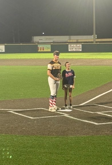 PooBaseball's tweet photo. We placed 2nd at the Glen Winget Memorial Tournament! Proud of the way our Chiefs competed all weekend.

Congrats to @Camden18BB &amp; @Maxkrupa12 on earning All-Tournament honors!

Bonus memory: surviving a tornado warning together at the hotel.

Photo 🧵 

@ChiefBaseball14 https://t.co/7jrPVEVeqv