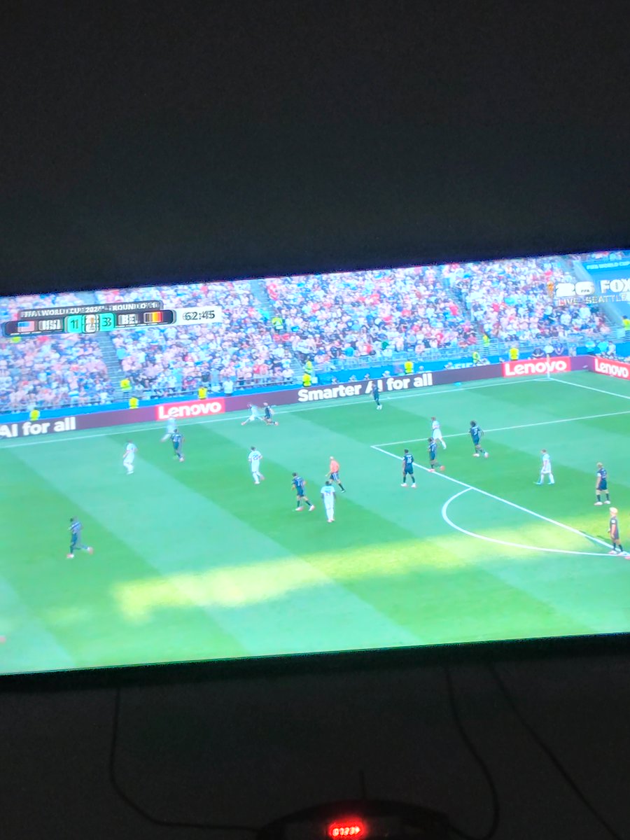stariimaru's tweet photo. USA vs Belgium is going crazy, the US goaler seems to have made a mistake with his shot😞😭 https://t.co/NIZTN0LsSA