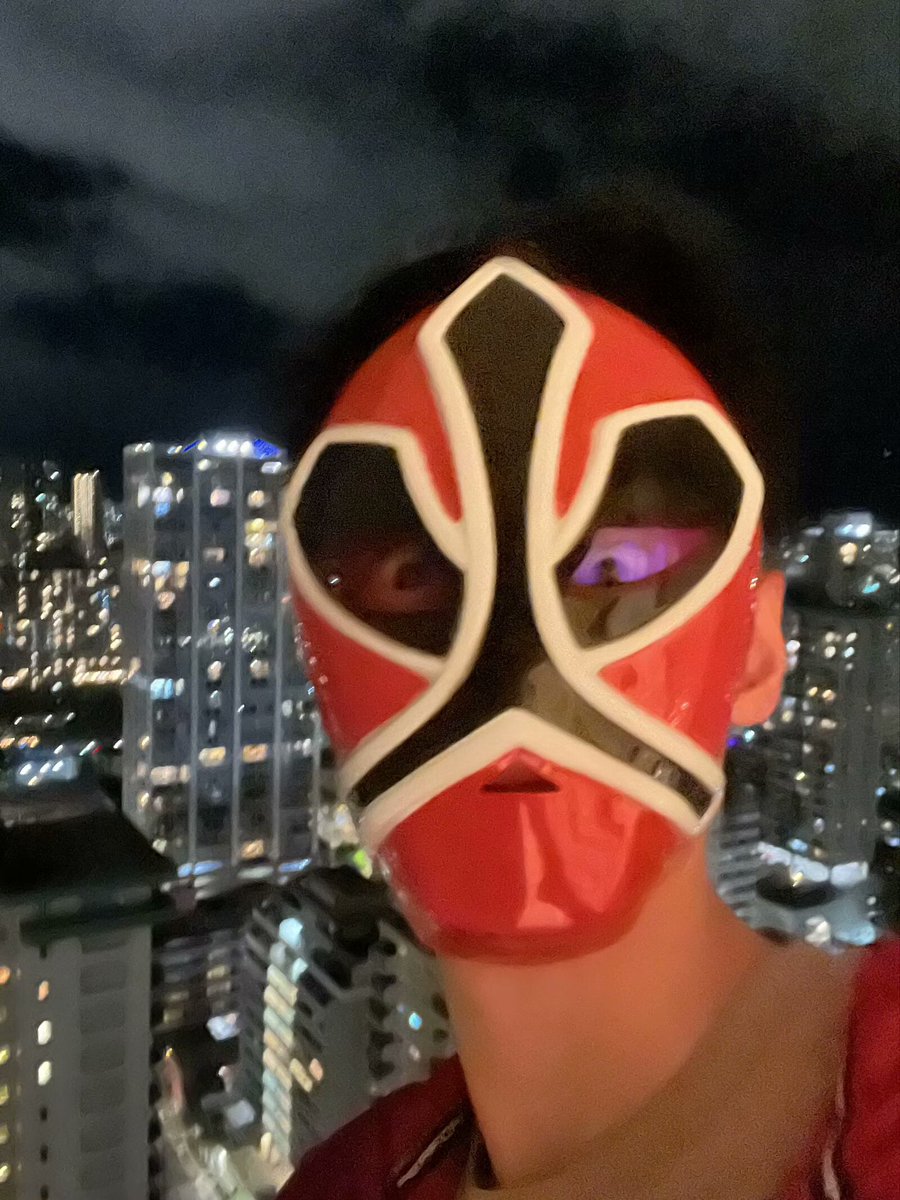 2000_MrDog's tweet photo. 2024年的疯子 https://t.co/PKkxQK1boU