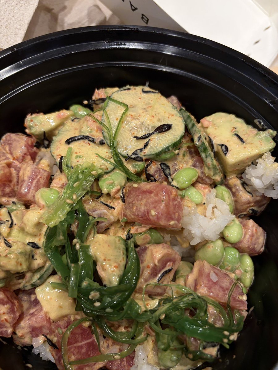 KAZAMI_Pro's tweet photo. Caesars Palace
MoK BAR
Celebrity Food Hall
5個1700円な揚げ餃子🥟
4000円のポケ丼
#MoKBAR #LasVegas #CaesarsPalace https://t.co/Abd7SO9kyx