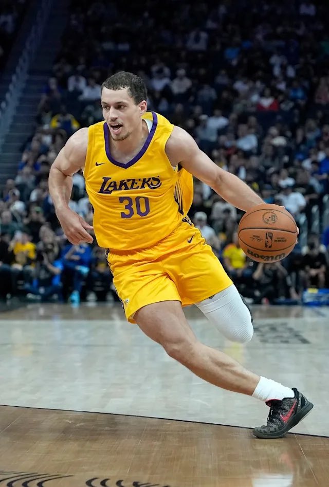 Lakerschipp's tweet photo. Chris Manon I like him but I don’t like him 

Great defense but offensively idk how he fits with the main squad https://t.co/gXmXbagoer