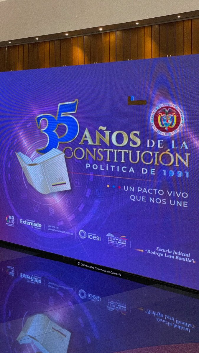 iCarlosMarioM's tweet photo. —Conmemoración de los 35 años de la Constitución en @UExternado 
#35AñosDeLaConstitución 📖🕊️✨ https://t.co/8oqylRnpEm