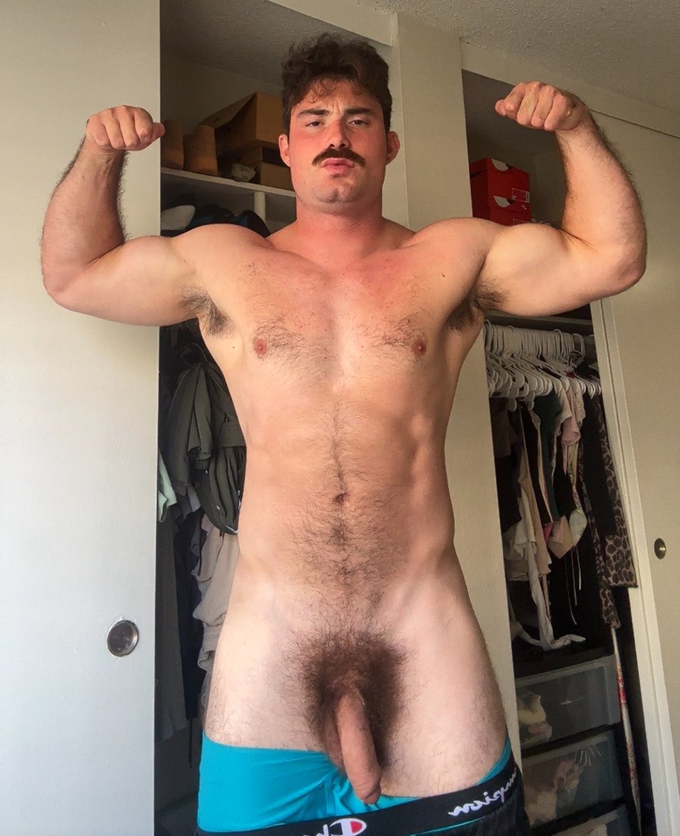 CodyCampbell31's tweet photo. Would you say hi or keep scrolling? 👀 https://t.co/5FuUusgqth