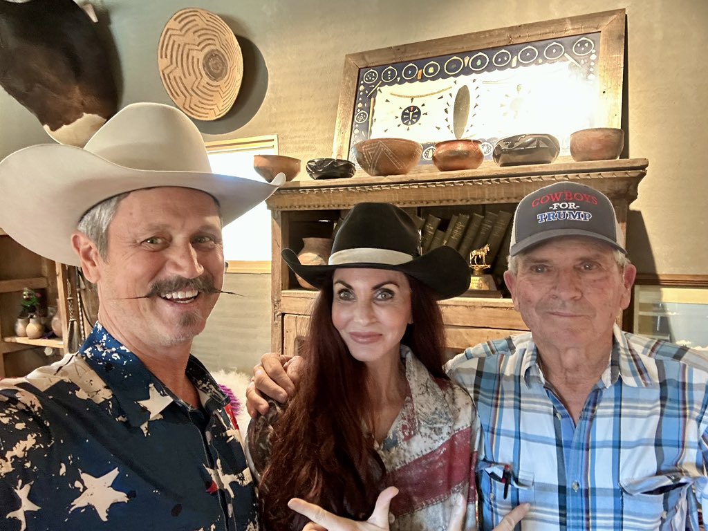 JimOlsonAZ's tweet photo. Saw our ol’ friend Lex Sheppard in Prescott this weekend! Always great to catch up and tell old re-ride stories! 😂 https://t.co/J5FVp4RTS7