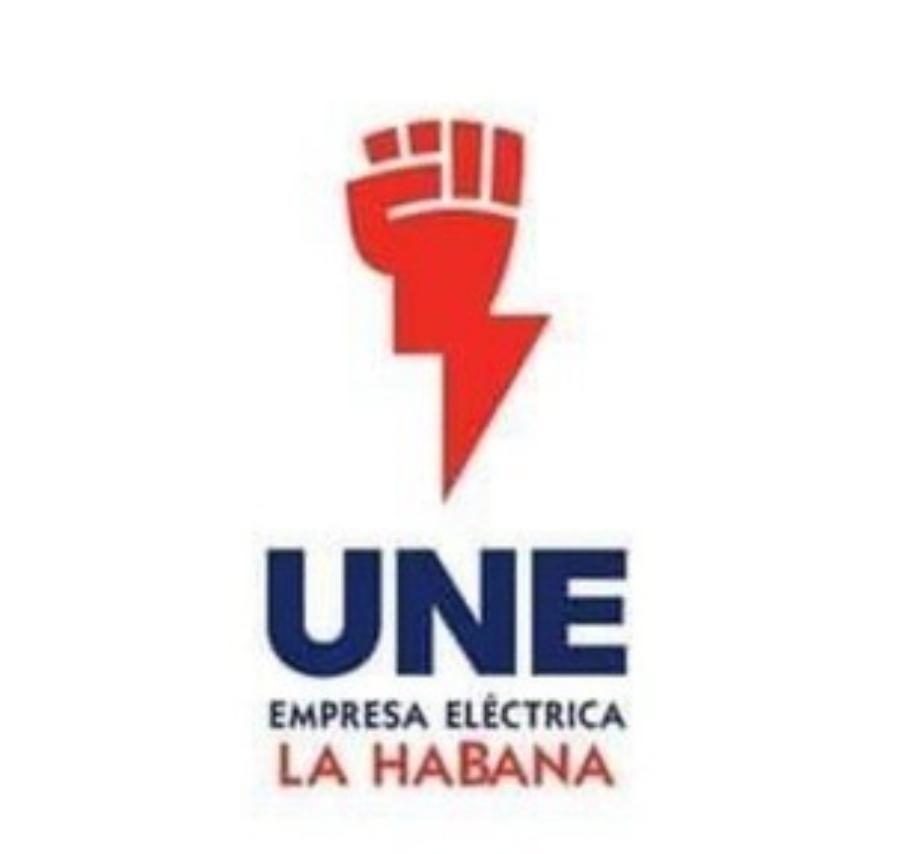 IzquierdoAlons1's tweet photo. La Habana ya tiene 55.5 MW  conectados al SEN, 17 circuitos con 51 267 clientes con servicio y 25 hospitales. Continúa el proceso de recuperación, en un primer momento se energizarán las subestaciones para garantizar los servicios vitales de Salud y las fuentes de abasto de agua. https://t.co/XPxsz6DlNC