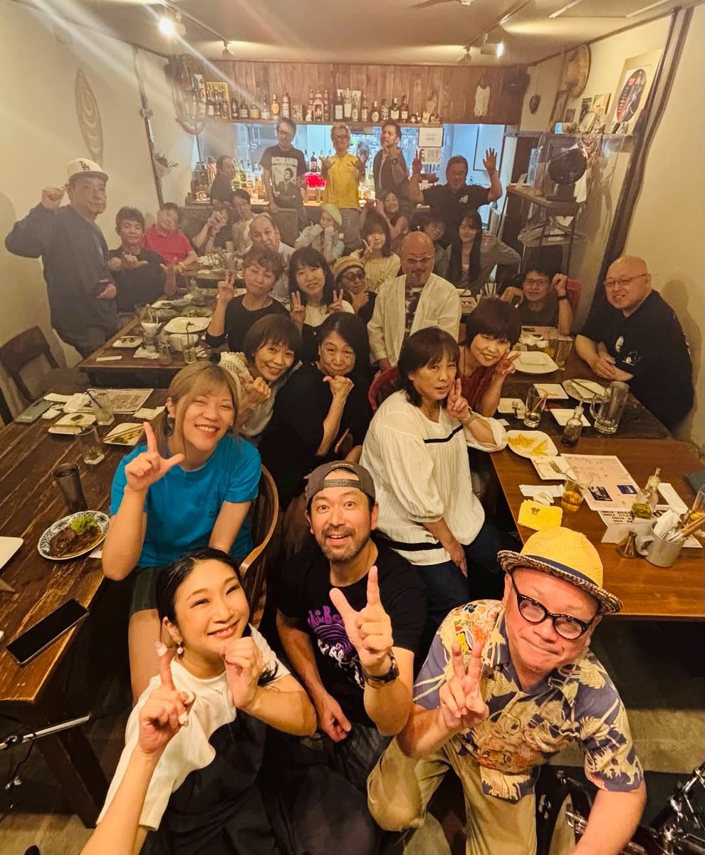 72Tarou's tweet photo. 「キッチンshabana」祝10周年！

https://t.co/6kWIGtzfkz https://t.co/bPNdaFt4WO