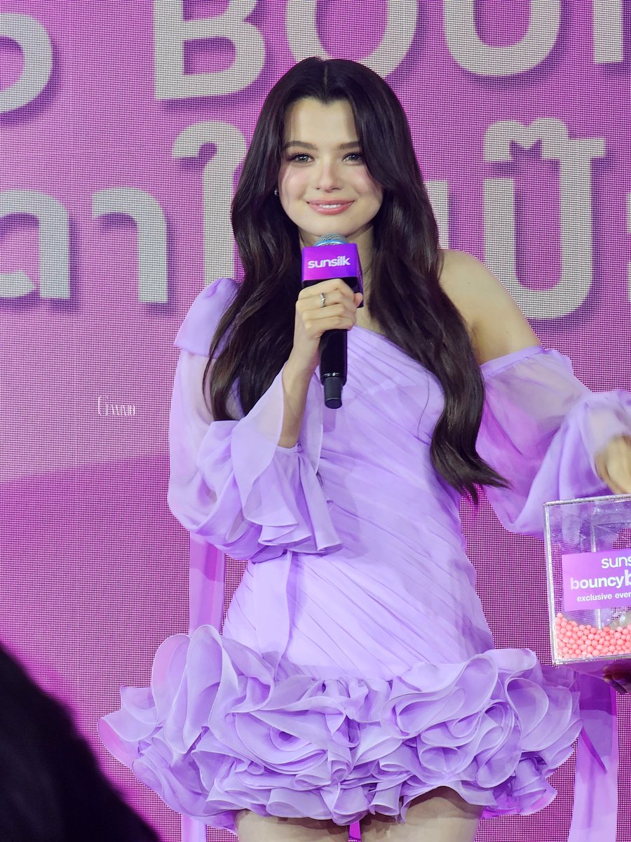 Gam_TheGang's tweet photo. แค่จับฉลากแบ่งทีม ต้องสวยขนาดนี้เลยหรอคะ 🪽 

REBECCA X SUNSILK
#BeckyxSunsilkBouncyBigHair
#SunsilkxBecky #SunsilkThailand
#SunsilkBouncyBigHair
#beckysangels https://t.co/G5sBmqTK5G