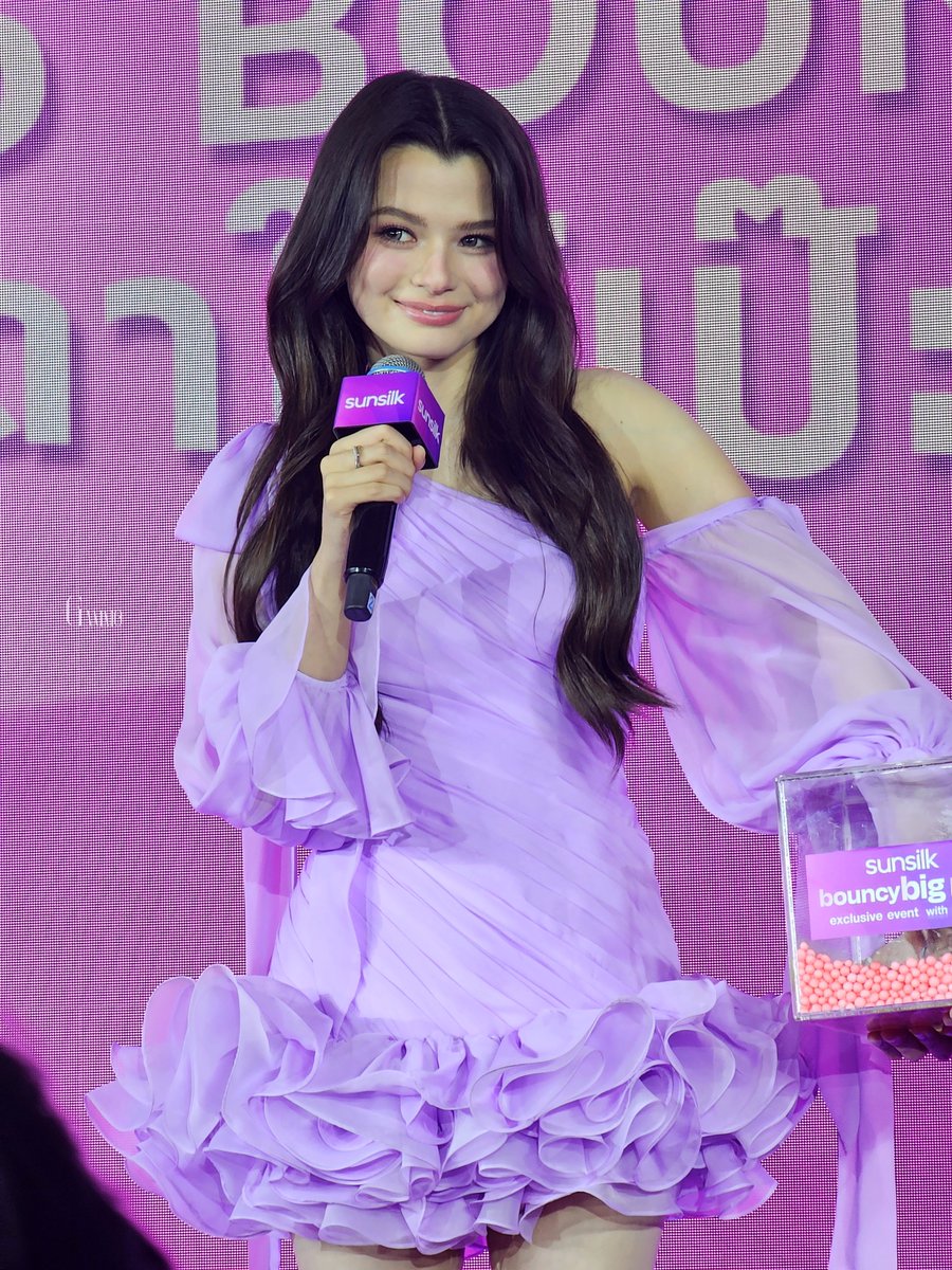 Gam_TheGang's tweet photo. แค่จับฉลากแบ่งทีม ต้องสวยขนาดนี้เลยหรอคะ 🪽 

REBECCA X SUNSILK
#BeckyxSunsilkBouncyBigHair
#SunsilkxBecky #SunsilkThailand
#SunsilkBouncyBigHair
#beckysangels https://t.co/G5sBmqTK5G
