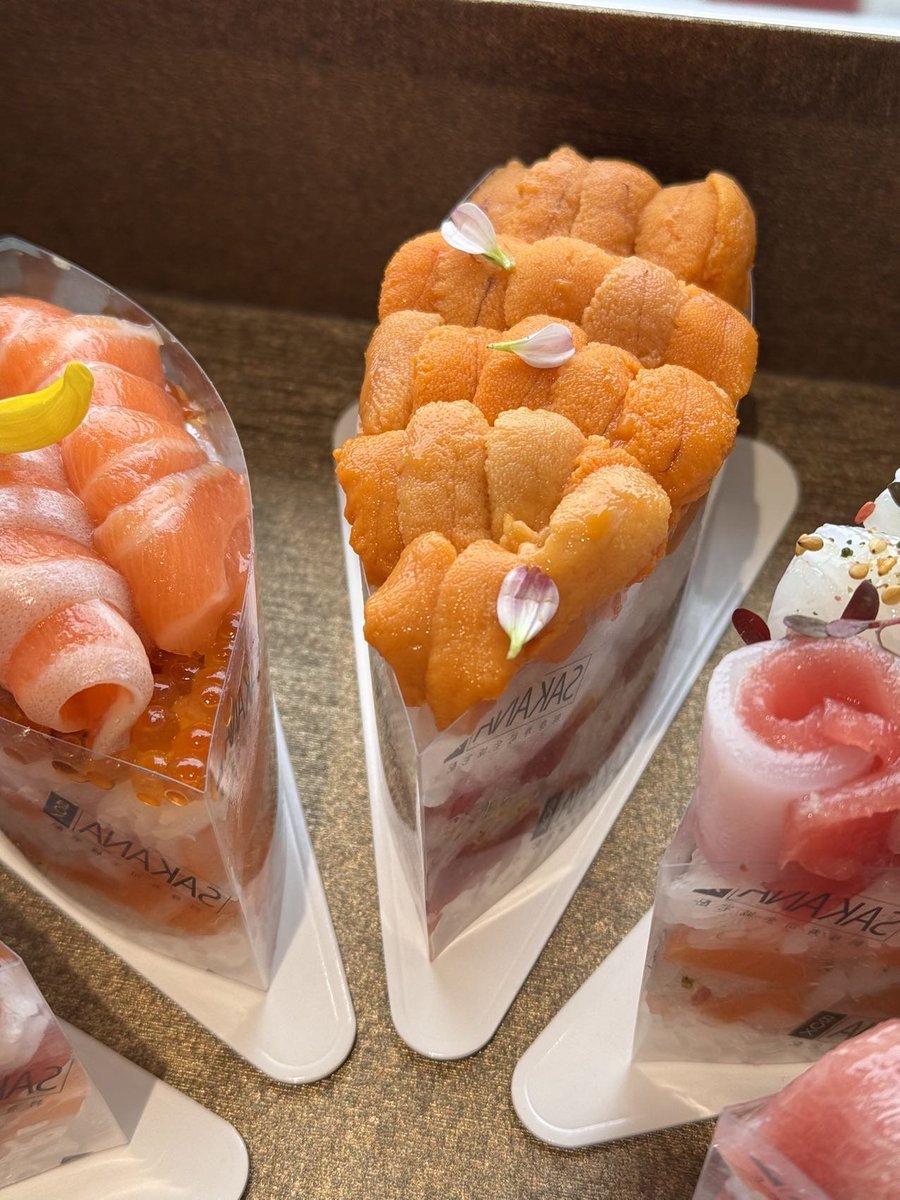 mtjuju816's tweet photo. ทานเค้กกันไหม๊คะ 🍣🍰 https://t.co/bD1vwis9ai