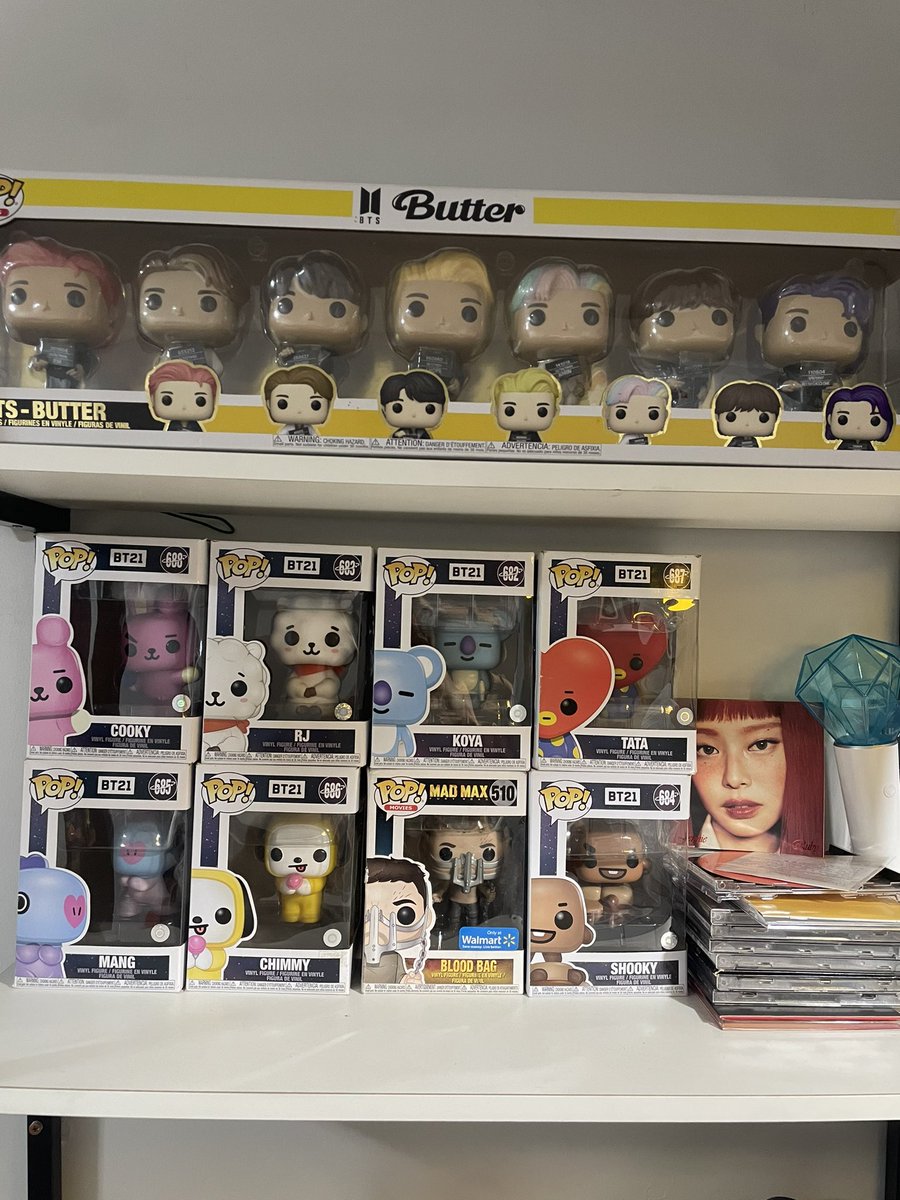 hobibr3's tweet photo. Vendo itens bts 

100 por álbum 
500 Winter package completo 
600 funkos butter 
Bt21 de 90 a 150 depende do membr 
Bangtan rt pfvr https://t.co/LCcfDGely5