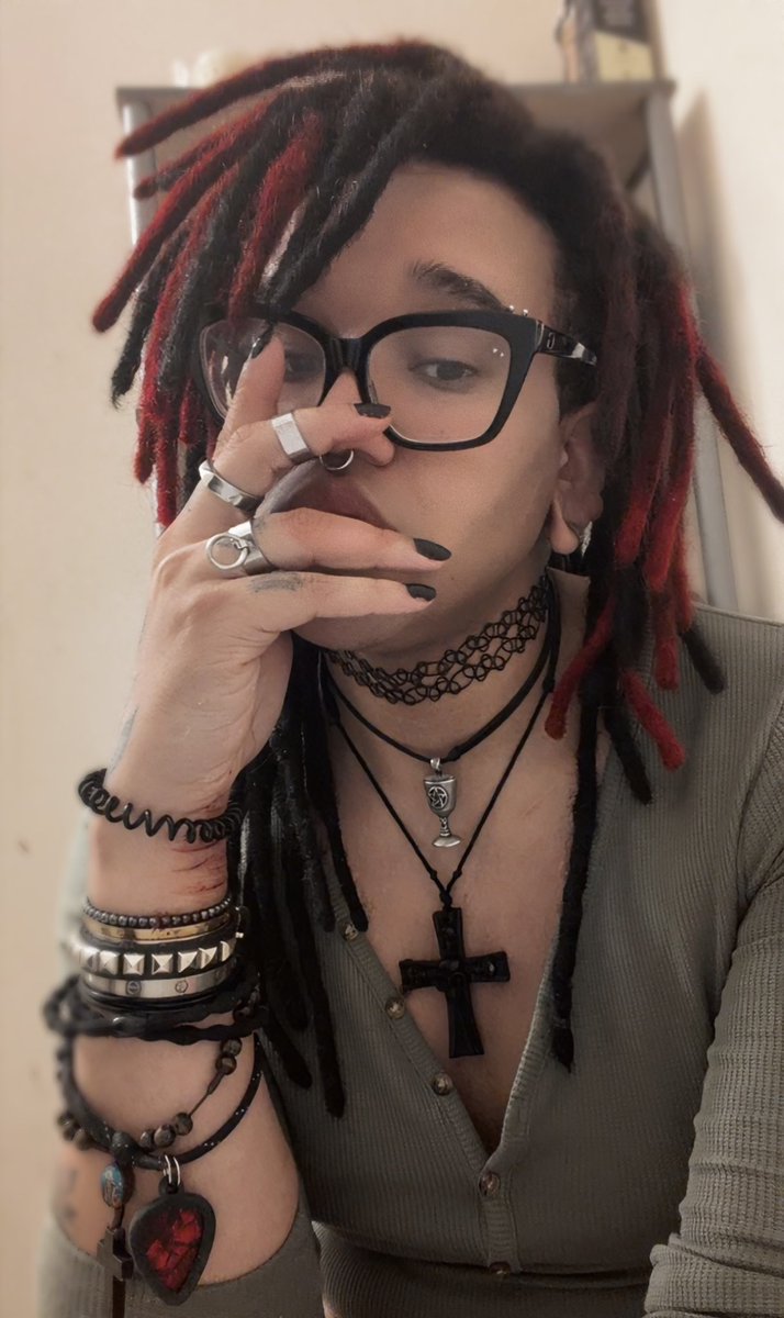 kkthefallenone's tweet photo. I isssss tired ๐ด
#egirl #eboy #sad #deppressed #queer #gay #emo #femboy #emogirl #trans #transgirl #sh #shtwt #kms #fishnets #cnc #ddlg #genderfluid #nonbinary https://t.co/ndtwZREvrm