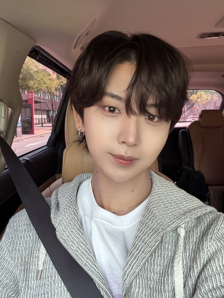 V01D_iX's tweet photo. [📢] 잠시 후 오전 11시 (KST) ⏰
Culture Crunch 에 #케빈박 이 출연합니다‼

잠시 후에 만나요💕 

🔽생중계🔽

🔗 https://t.co/rQ0nQaO3GI

#V01D #보이드 https://t.co/bedkUy0tK0