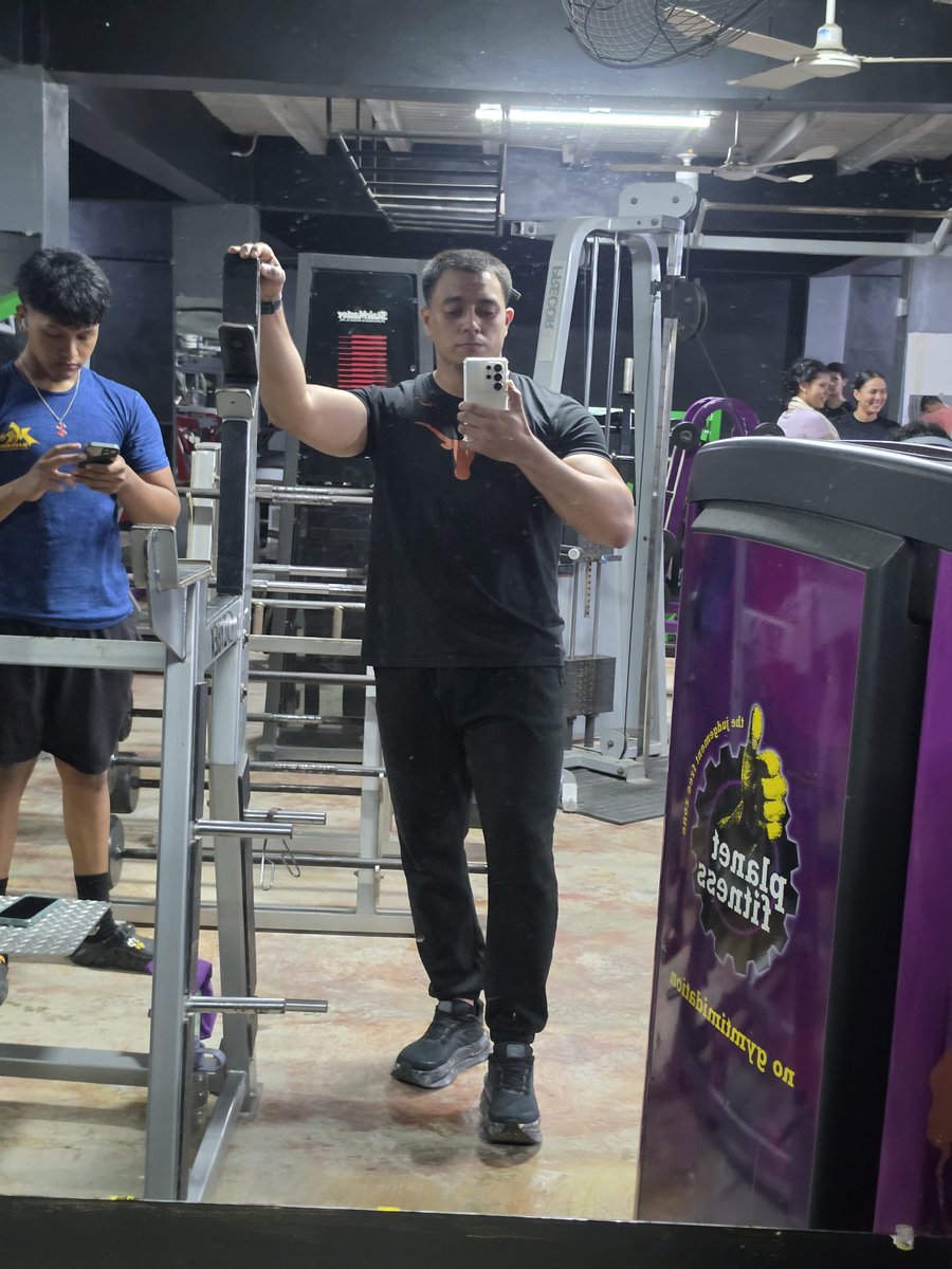 lalo21557's tweet photo. 💪⚡️ https://t.co/1j1c2UhKz7