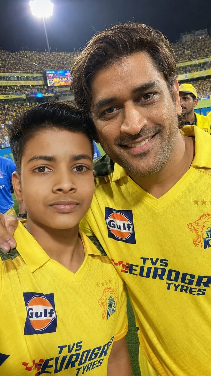 bomvijaysingh's tweet photo. Happy Birthday 
@msdhoni 🎉🎉 https://t.co/CdTmdoHPhA